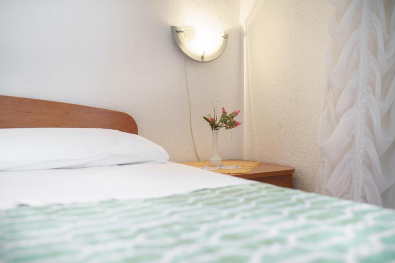 Apartmani Krizanovic Vodice Ngoại thất bức ảnh