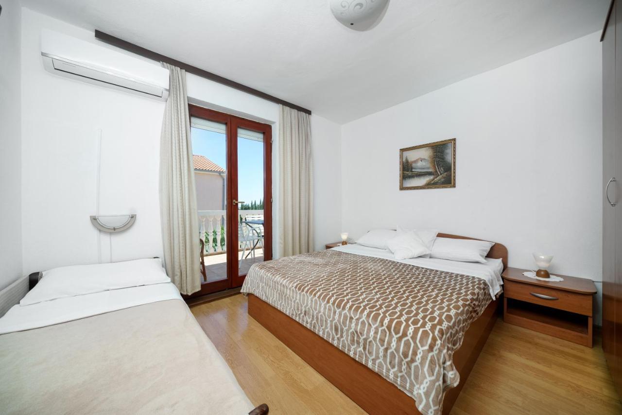 Apartmani Krizanovic Vodice Ngoại thất bức ảnh
