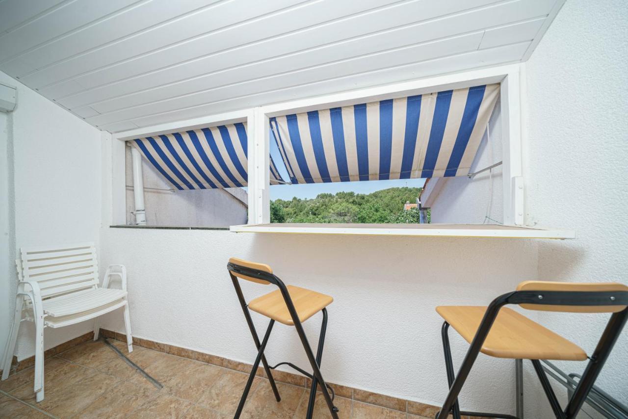 Apartmani Krizanovic Vodice Ngoại thất bức ảnh